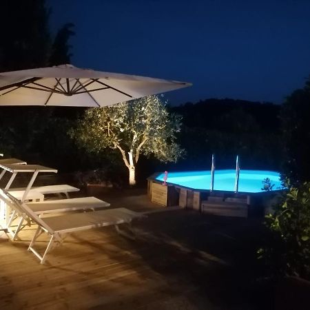 Апартаменти Casa Vacanze "La Farfalla" Cusignano Екстер'єр фото